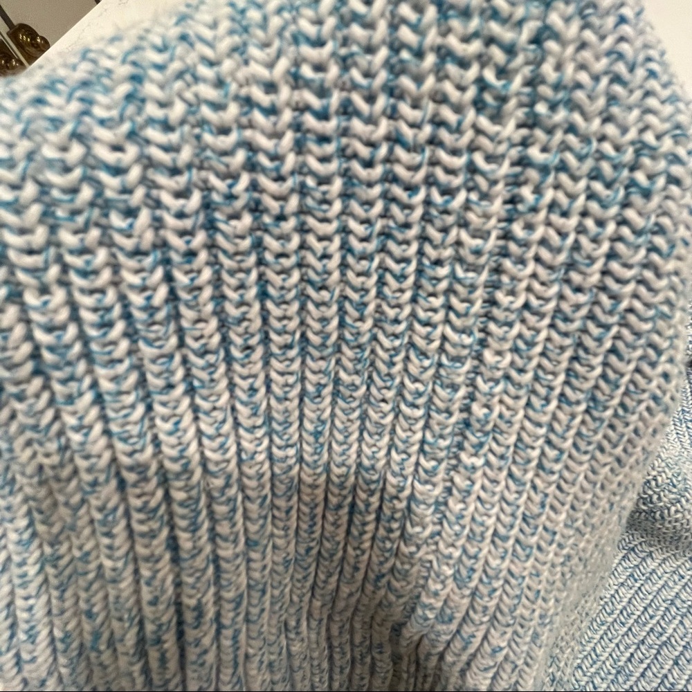 Sweater - Picture 7 of 7